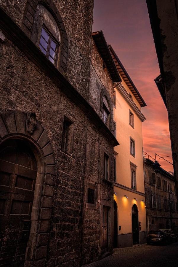 Palazzo Ubertini Urban Suites Viterbo Exterior photo